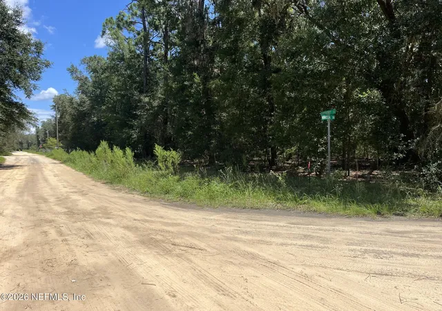 Photo 3 of Land for sale at 106 Bayberry Dr, Hawthorne, FL 32640 | MLS# 2160047 | Listing updated on 2026-08-15
