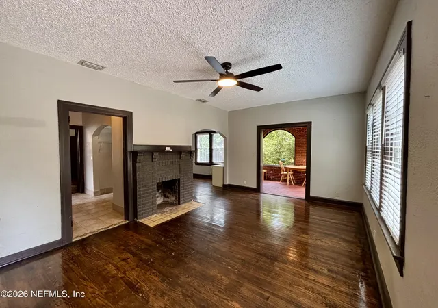 1st image of 505 Ivy St, Jacksonville, FL 32206 | MLS# 2160165