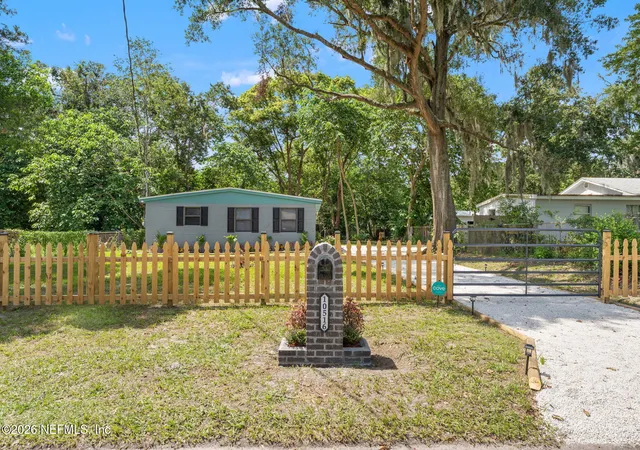 Photo 3 of Single family home for sale at 10516 Ithaca Dr, Jacksonville, FL 32218 | MLS# 2160231 | Listing updated on 2026-08-28