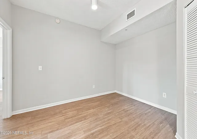 5th image of 2005 Mariposa Vis Ln, Saint Augustine, FL 32084