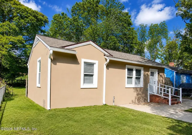 2nd image of 942 Saranac St, Jacksonville, FL 32254 | MLS# 2160254