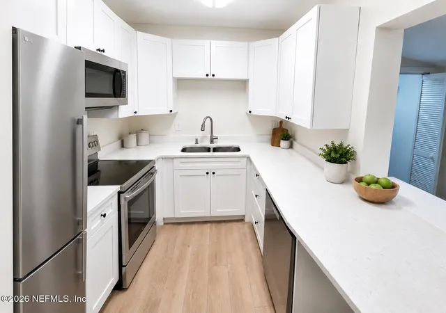 3rd image of 942 Saranac St, Jacksonville, FL 32254 | MLS# 2160254