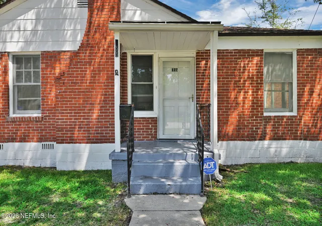 Photo 4 of Single family home for sale at 355 E 45th Street, Jacksonville, FL 32208 | MLS# 2160590 | Listing updated on 2026-09-05