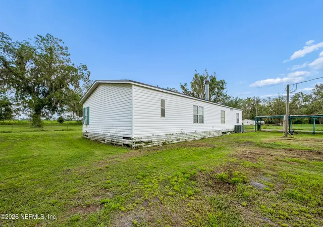 Photo 4 of Manufactured home for sale at 3009 NW 228th Street, Lawtey, FL 32058 | MLS# 2160433 | Listing updated on 2026-09-02