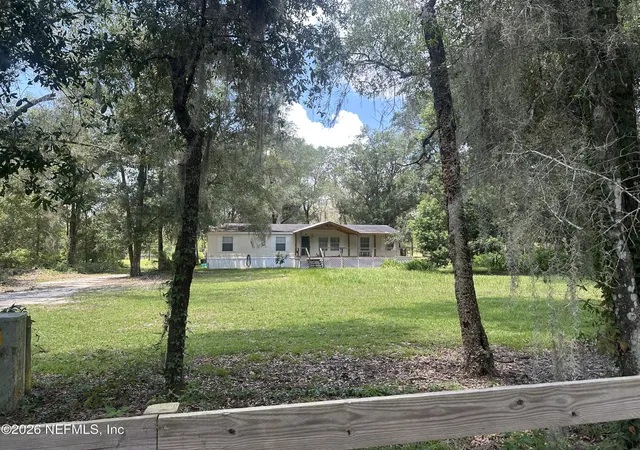 Photo 1 of Manufactured home for sale at 101 W Strickland Rd, Interlachen, FL 32148 | MLS# 2160240 | Listing updated on 2026-08-14