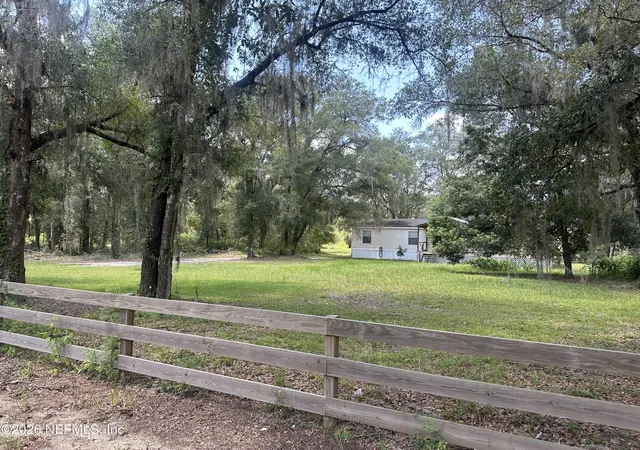 Photo 2 of Manufactured home for sale at 101 W Strickland Rd, Interlachen, FL 32148 | MLS# 2160240 | Listing updated on 2026-08-14