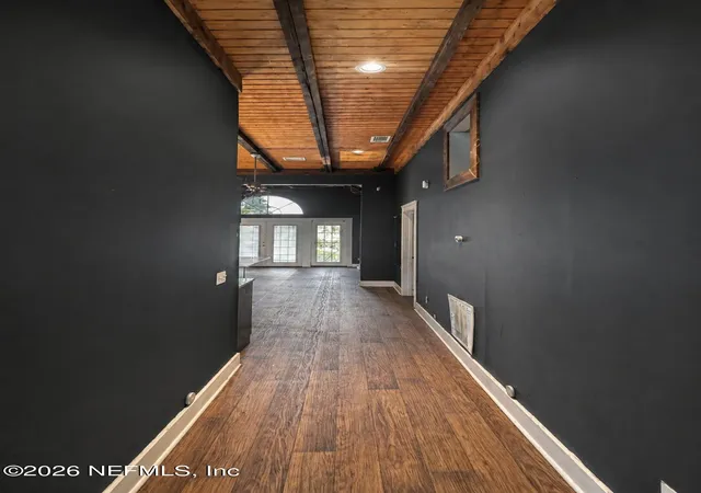 Photo 3 of Sale Pending at 1514 Pasco St, Jacksonville, FL 32202 | MLS# 2160264 | Listing updated on 2026-09-18