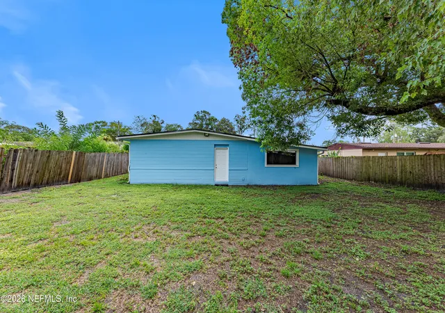 Photo 3 of Sale Pending at 10342 Briarcliff Rd E, Jacksonville, FL 32218 | MLS# 2160258 | Listing updated on 2026-10-06