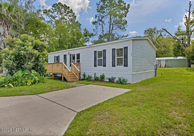 Photo 1 of Manufactured home for sale at 411 E Lake St, Palatka, FL 32177 | MLS# 2160410 | Listing updated on 2026-08-28