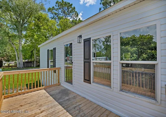 Photo 5 of Manufactured home for sale at 411 E Lake St, Palatka, FL 32177 | MLS# 2160410 | Listing updated on 2026-08-28