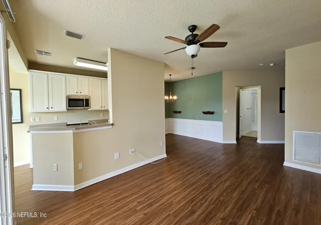 Listing Photo 5 - Condo for sale in building located at 11871 Surfbird Cir, Jacksonville, FL 32256 - Unit #9G