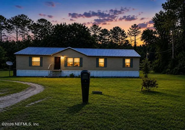 Photo 3 of Manufactured home for sale at 318 Lakeshore Dr, Georgetown, FL 32139 | MLS# 2160331 | Listing updated on 2026-08-25