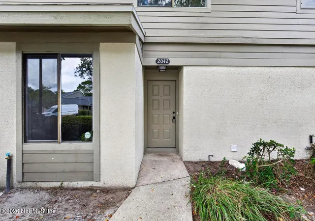 3rd image of 7620 Baymeadows Cir W, Jacksonville, FL 32256