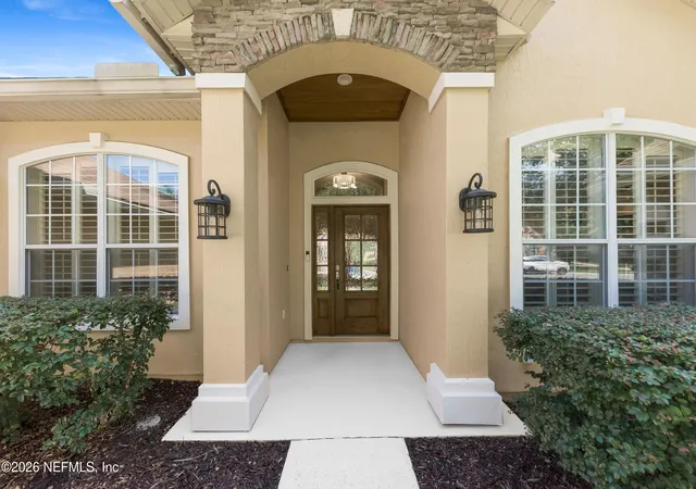 Photo 4 of Sale Pending at 1304 Honeysuckle Dr, Saint Johns, FL 32259 | MLS# 2160398 | Listing updated on 2026-08-24