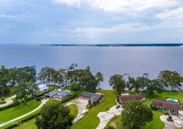 Photo 4 of Single family home for sale at 3217 River Rd, Green Cove Springs, FL 32043 | MLS# 2160376 | Listing updated on 2026-09-01