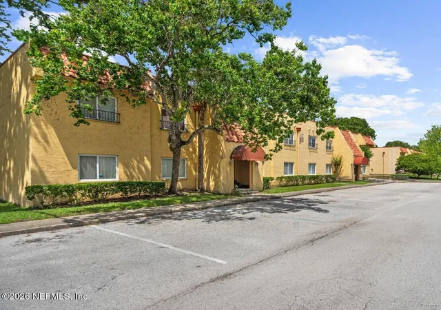 4th image of 6552 La Mirada Dr E, Jacksonville, FL 32217 | MLS# 2160374