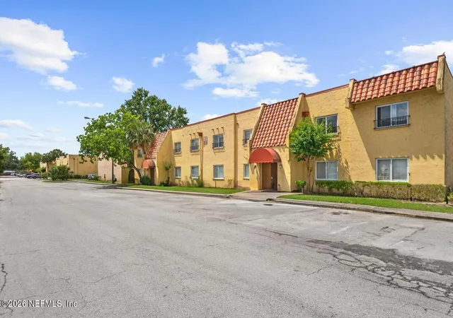 5th image of 6552 La Mirada Dr E, Jacksonville, FL 32217 | MLS# 2160374