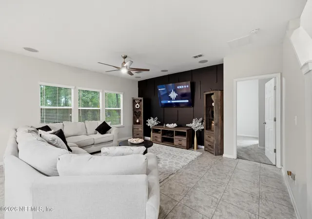 5th image of 438 Auburn Oaks Rd E, Jacksonville, FL 32218 | MLS# 2160401