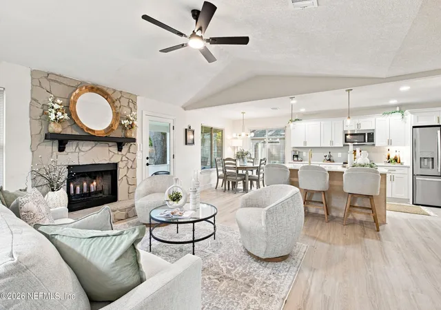2nd image of 3821 Olympic Ln, Jacksonville, FL 32223 | MLS# 2160400