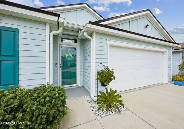 Photo 2 of Single family home for sale at 117 Lakeside Ct, Bunnell, FL 32110 | MLS# 2160452 | Listing updated on 2026-09-01