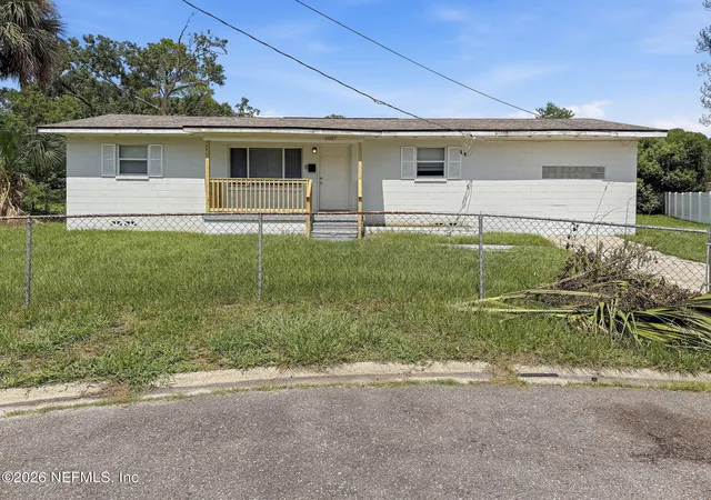 3rd image of 2027 Palmdale Ct, Jacksonville, FL 32208 | MLS# 2160713
