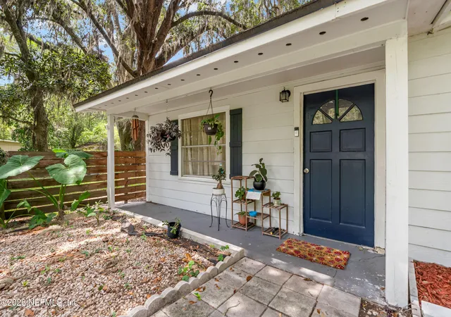 5th image of 5163 Delphin Ln, Jacksonville, FL 32244 | MLS# 2160947
