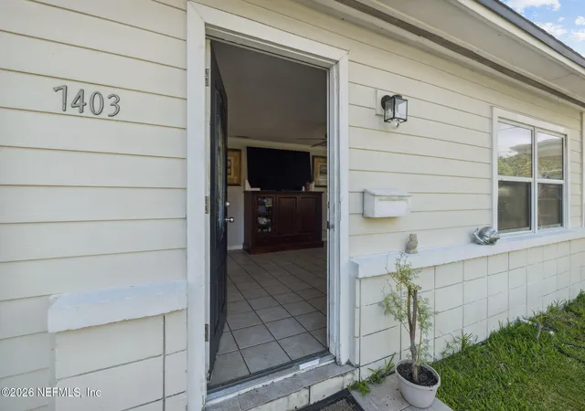 5th image of 7403 Roslyn Rd, Jacksonville, FL 32244 | MLS# 2160563