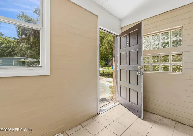 4th image of 5811 Hollyhock Rd, Jacksonville, FL 32209 | MLS# 2160967
