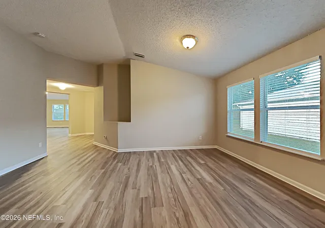 Photo 3 of Single family home for sale at 1378 Summit Oaks Dr W, Jacksonville, FL 32221 | MLS# 2160508 | Listing updated on 2026-09-18