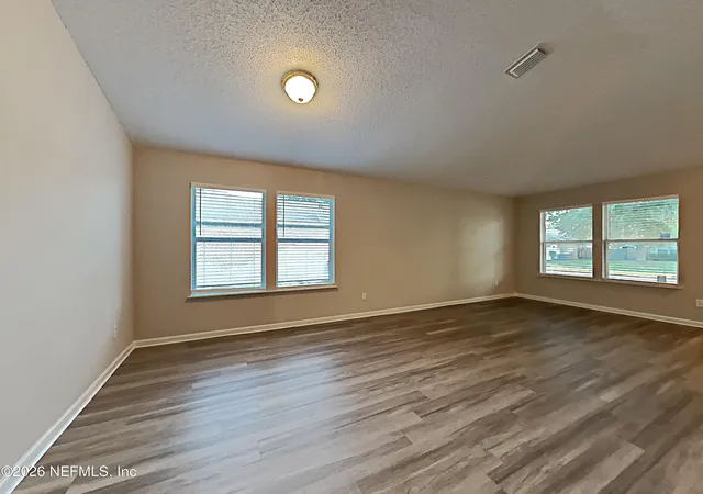 Photo 3 of Single family home for sale at 1378 Summit Oaks Dr W, Jacksonville, FL 32221 | MLS# 2160508 | Listing updated on 2026-09-18