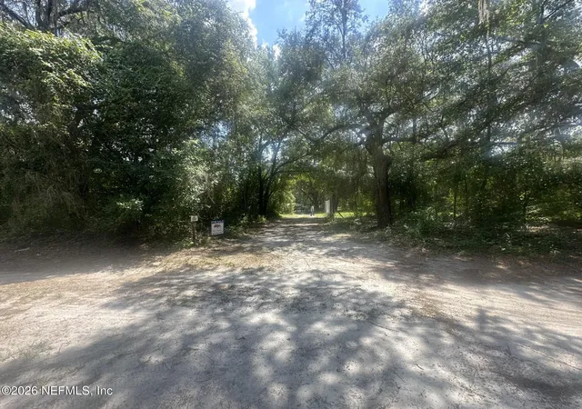 Photo 4 of Manufactured home for sale at 155 Homestead Rd, Palatka, FL 32177 | MLS# 2160529 | Listing updated on 2026-08-17