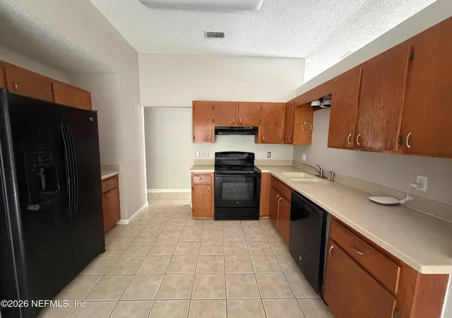 Photo 2 of Sale Pending at 1293 Munson Cvs Dr, Jacksonville, FL 32233 | MLS# 2160531 | Listing updated on 2026-09-17