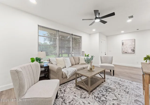 3rd image of 4452 Roth Dr, Jacksonville, FL 32209 | MLS# 2160546