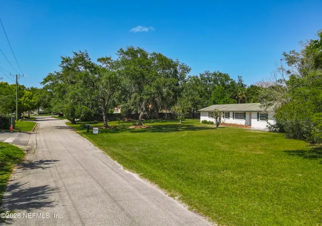 Photo 3 of Single family home for sale at 10 Mirror Lake Dr, Ormond Beach, FL 32174 | MLS# 2160548 | Listing updated on 2026-08-18
