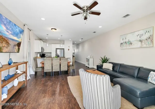 24th image of 426 10th St S, Jacksonville Beach, FL 32250 | MLS# 2160573