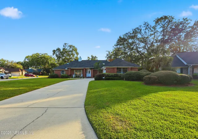 Photo 4 of Single family home for sale at 1904 St Marys Ct, Jacksonville, FL 32223 | MLS# 2160605 | Listing updated on 2026-10-06