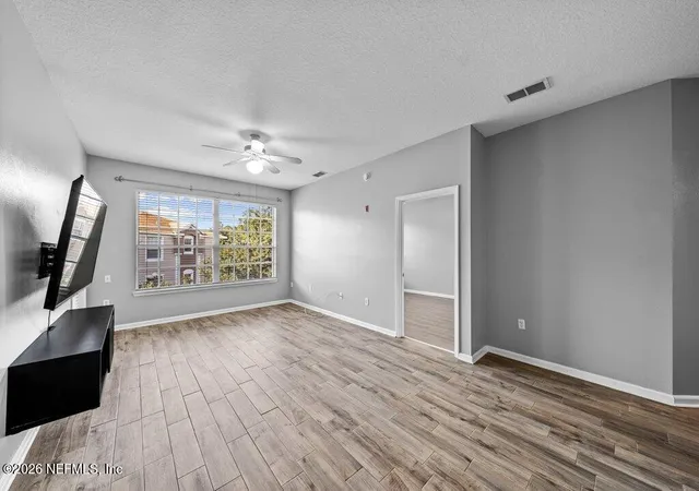 5th image of 10550 Baymeadows Rd #712, Jacksonville, FL 32256 | MLS# 2160593