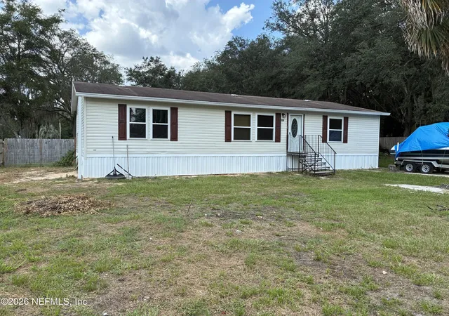 Photo 1 of Single family home for sale at 104 Reaves Ave, Interlachen, FL 32148 | MLS# 2160613 | Listing updated on 2026-08-19