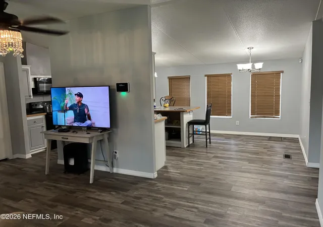 Photo 5 of Single family home for sale at 104 Reaves Ave, Interlachen, FL 32148 | MLS# 2160613 | Listing updated on 2026-08-19