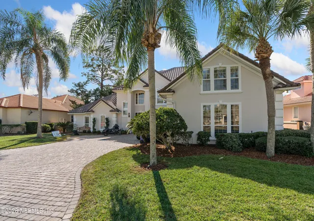 Photo 2 of Single family home for sale at 207 Marshside Dr, Saint Augustine, FL 32080 | MLS# 2160669 | Listing updated on 2026-08-18