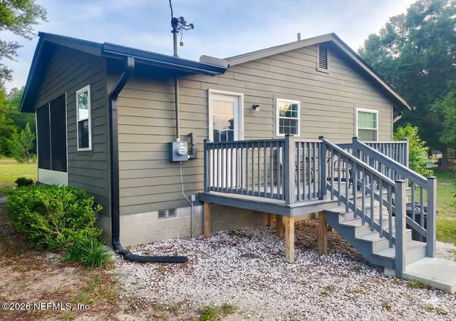 2nd image of 137 Hill St, Hawthorne, FL 32640 | MLS# 2160787
