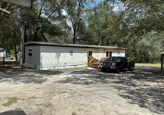 2nd image of 932 S County Rd 21, Hawthorne, FL 32640 | MLS# 2160626