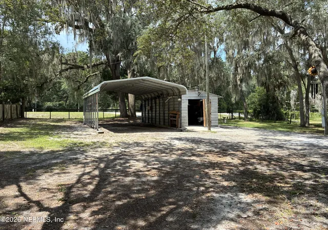 5th image of 932 S County Rd 21, Hawthorne, FL 32640 | MLS# 2160626