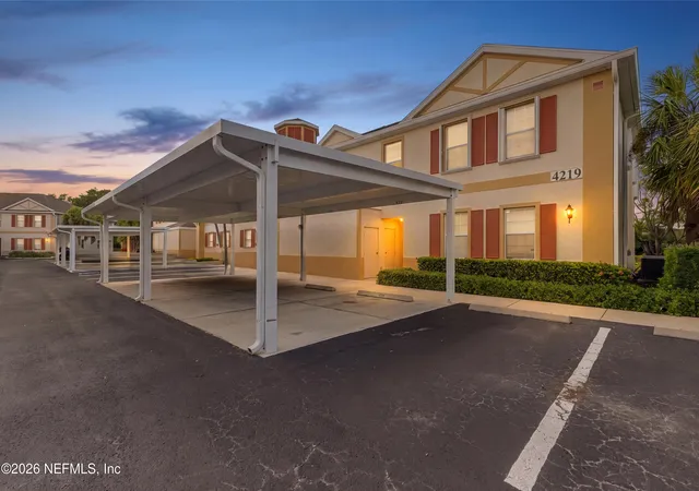 4th image of 4219 Liron Ave #204, Fort Myers, FL 33916 | MLS# 2160989