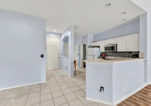 5th image of 4219 Liron Ave #204, Fort Myers, FL 33916 | MLS# 2160989