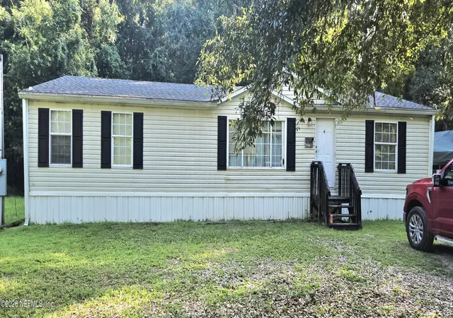 Photo 3 of Manufactured home for sale at 4146 Osceola Trl, Middleburg, FL 32068 | MLS# 2160677 | Listing updated on 2026-09-17