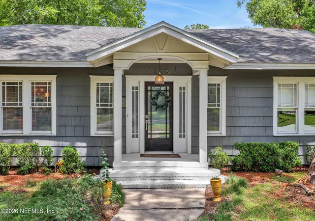 Photo 3 of Single family home for sale at 1225 Belvedere Ave, Jacksonville, FL 32205 | MLS# 2160743 | Listing updated on 2026-10-02