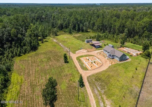 Photo 2 of Single family home for sale at 34317 Welch Rd, Callahan, FL 32011 | MLS# 2160798 | Listing updated on 2026-10-08
