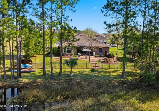 Photo 3 of Sale Pending at 5175 Clapboard Crk Dr, Jacksonville, FL 32226 | MLS# 2160718 | Listing updated on 2026-09-10