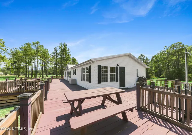 Photo 3 of Manufactured home for sale at 241826 County Rd 121, Hilliard, FL 32046 | MLS# 2160768 | Listing updated on 2026-08-19